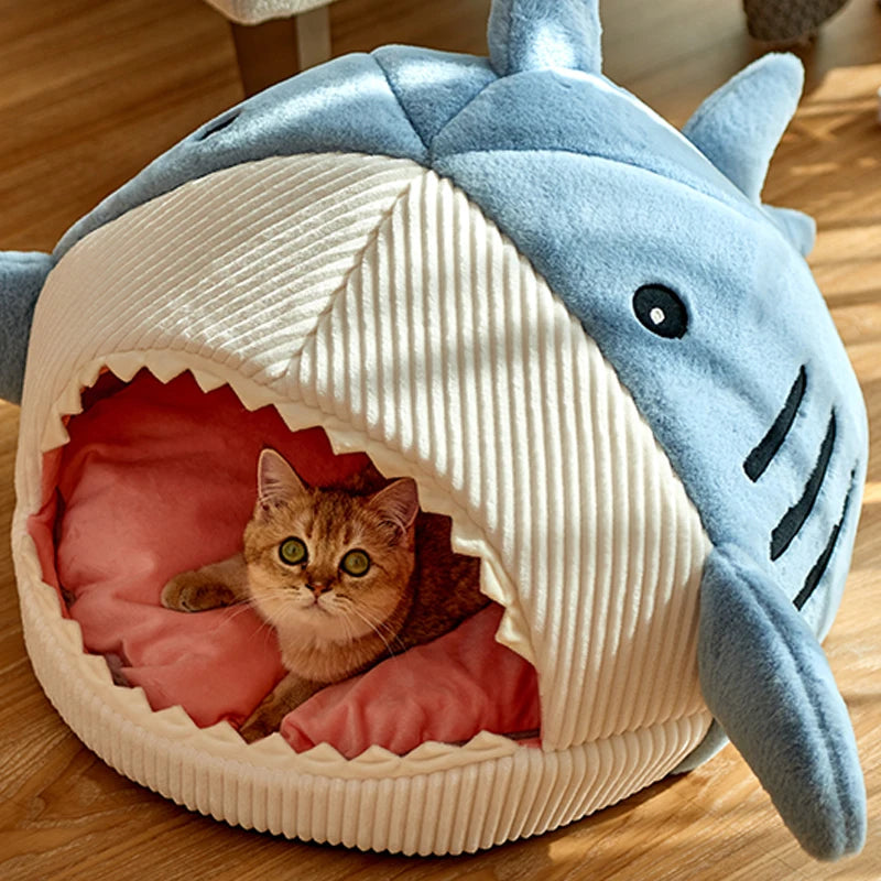 Snoutik Winter Warm Cat Bed (Shark shaped)
