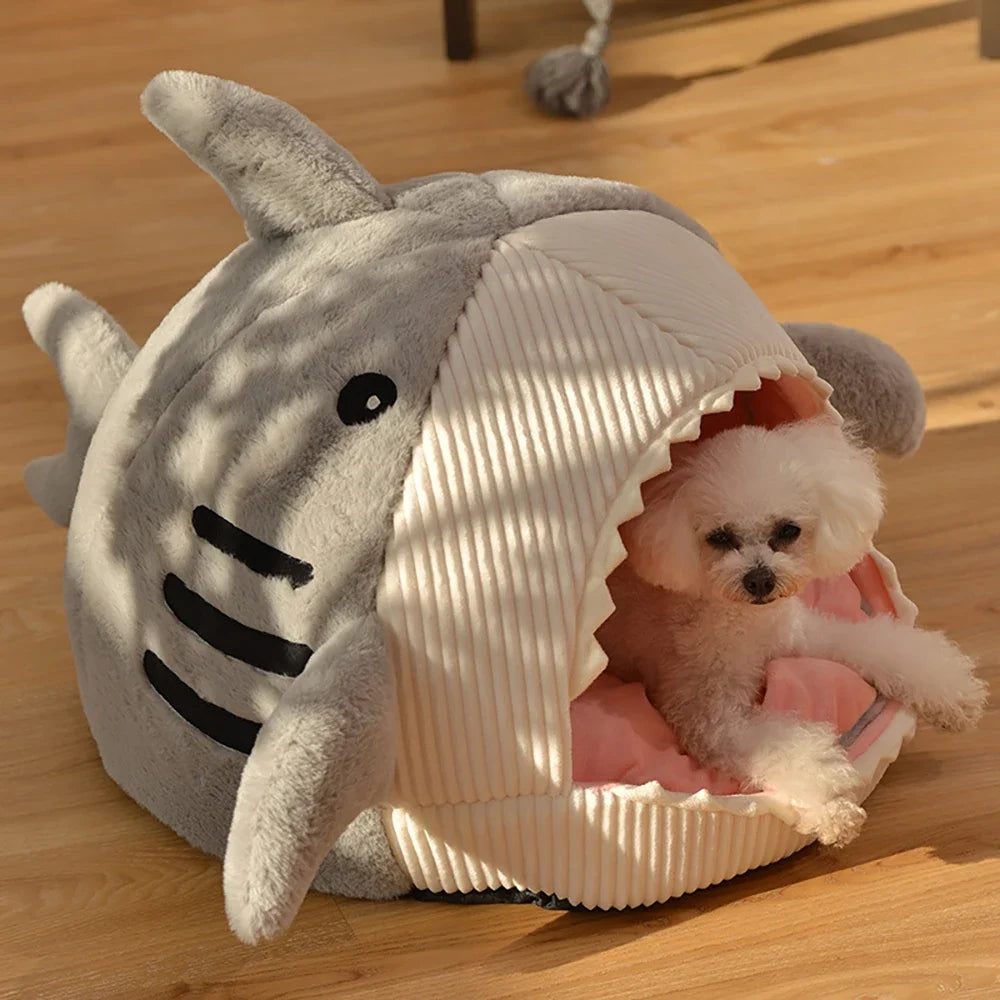 Snoutik Winter Warm Cat Bed (Shark shaped)