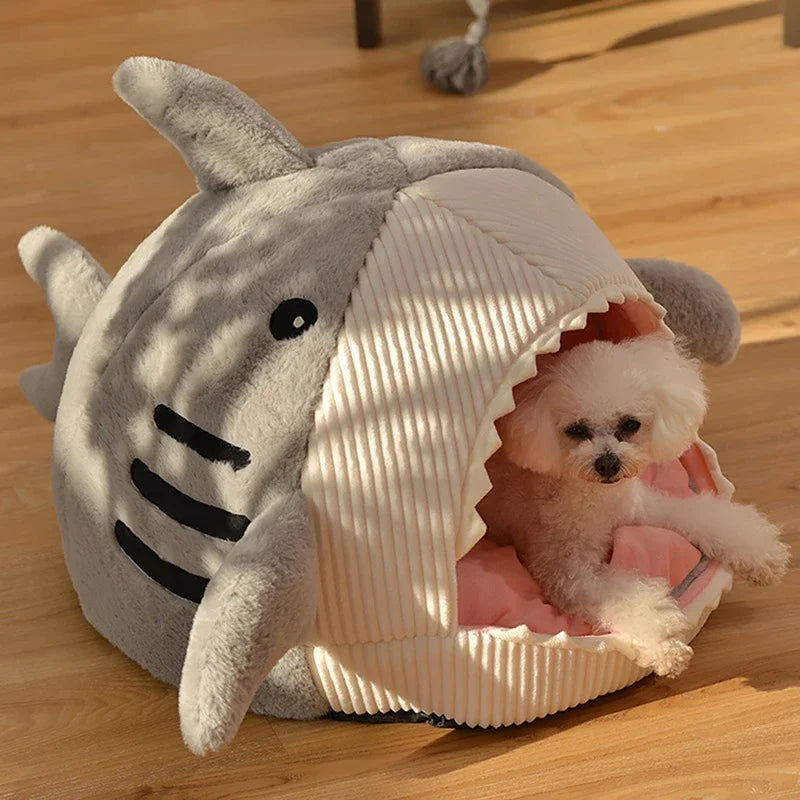 Snoutik Winter Warm Cat Bed (Shark shaped)