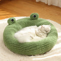 Snoutik Winter Plush Pet Villa
