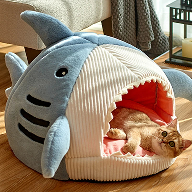 Snoutik Winter Warm Cat Bed (Shark shaped)