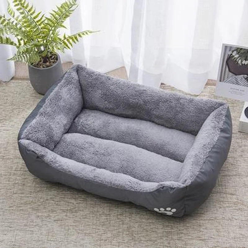 Black plush bite‑resistant dog bed mat with non‑slip bottom, cozy and durable for dogs of all sizes.